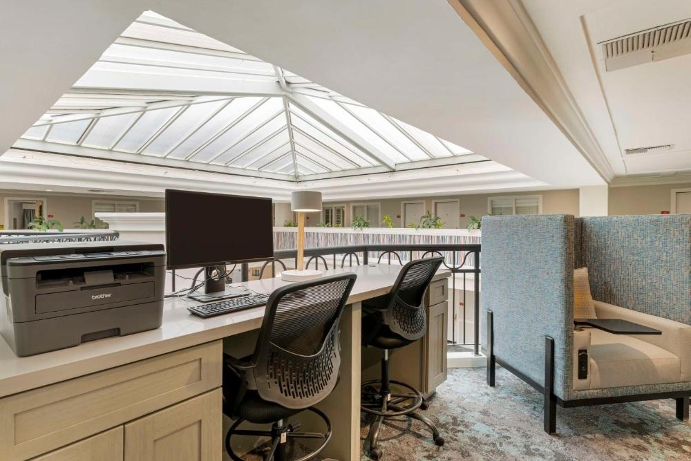 Best Western Plus All Suites Inn